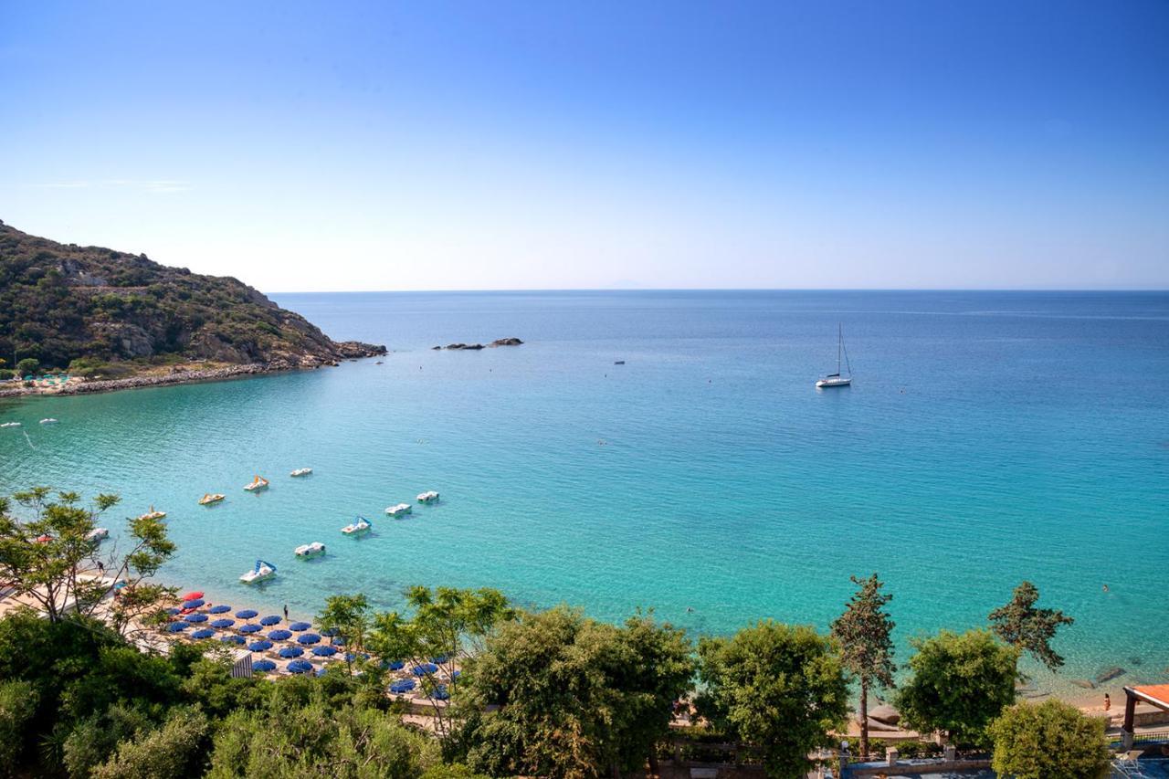 Hotel Baia Imperiale Spiaggia di Cavoli Exterior foto